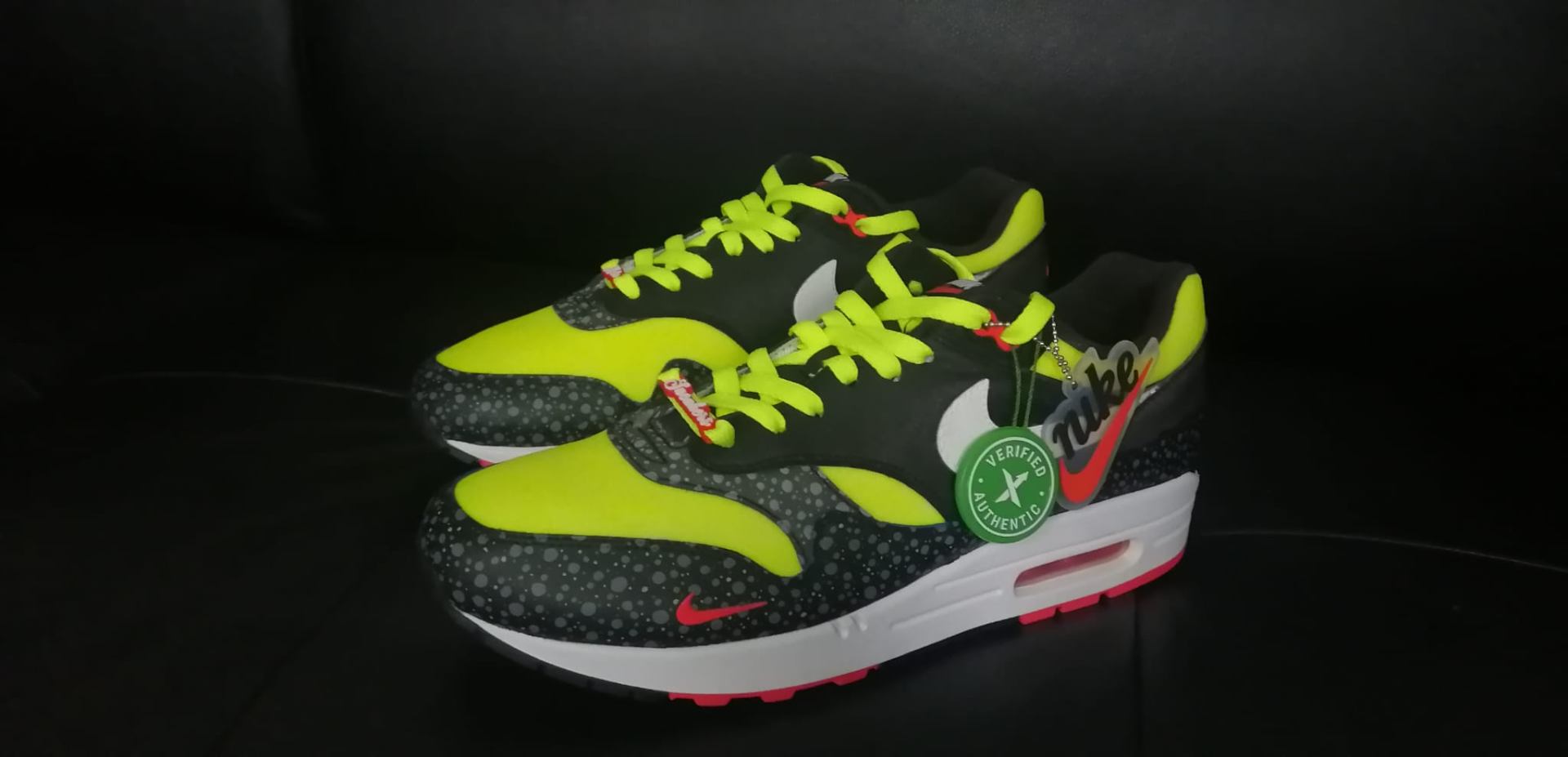Nike Air Max 1 International — Old School
